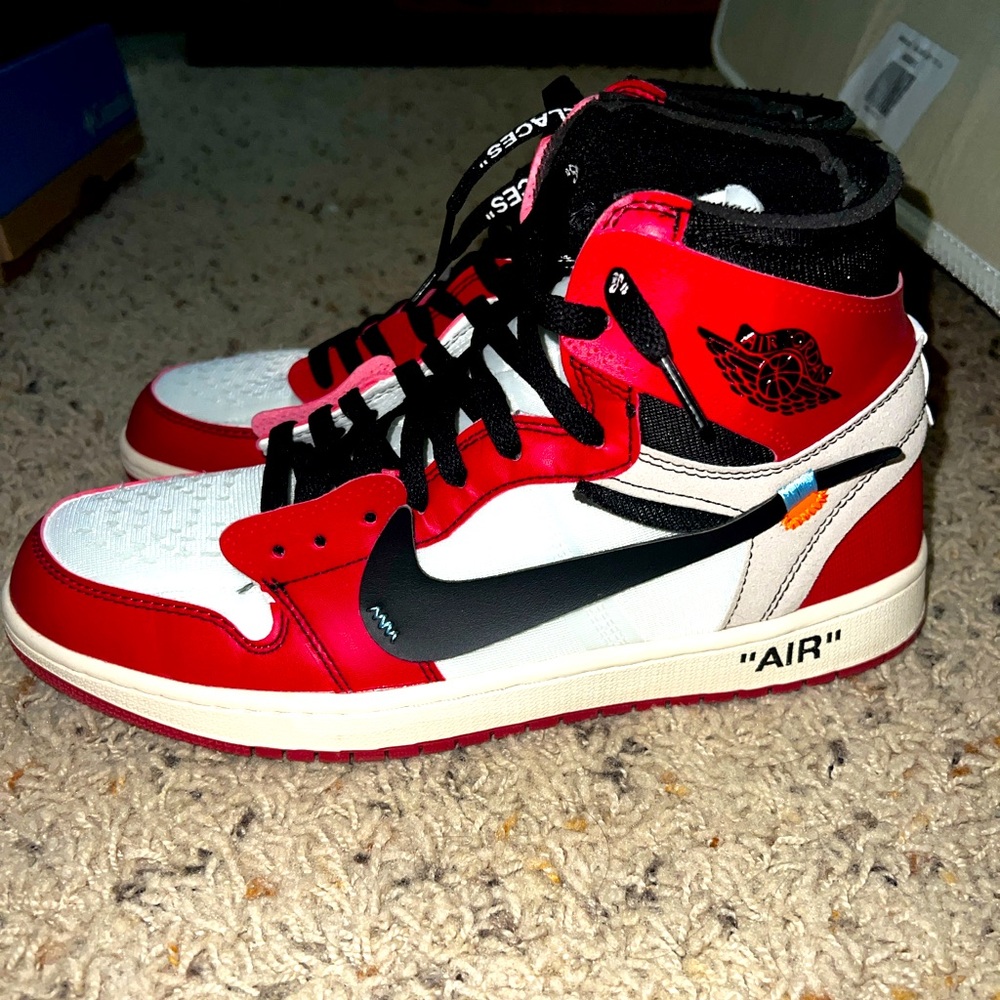 Jordan 1s Retro High Off-white Chicago